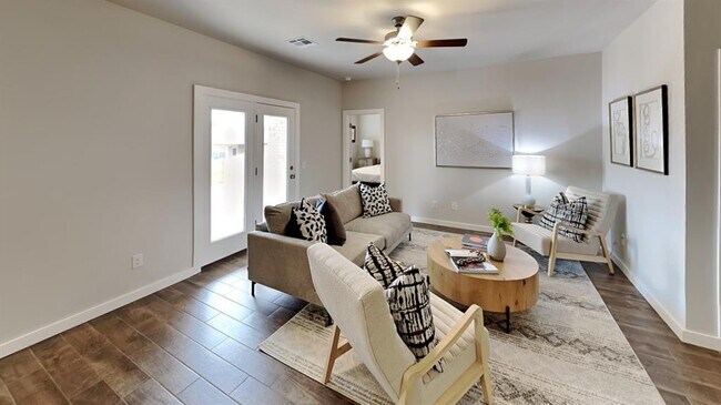 Foto del edificio - 12421 Ride Ave