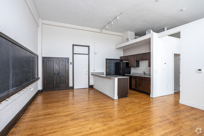 1BR, 1BA - 660 SF - Horace Mann Lofts