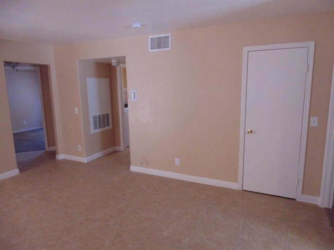 Building Photo - 8005 DRACO Cir