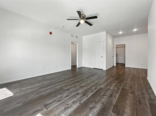 Building Photo - 11226 Park Central Pl