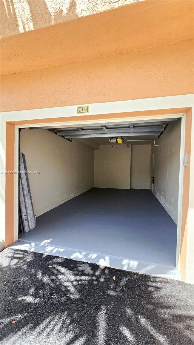 Foto del edificio - 1307 Myrtlewood Cir E