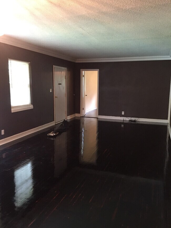 Foto del edificio - 1910 Baugh St NE