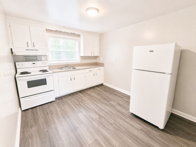 Building Photo - 5411 Remuda Dr