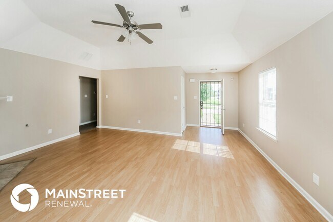 Foto del edificio - 10050 Mill Hill Ave