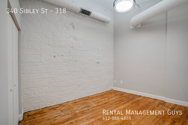 Building Photo - 340 N Sibley St