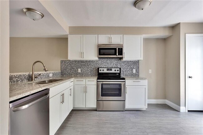 Foto del edificio - 2706 Mulford Cove