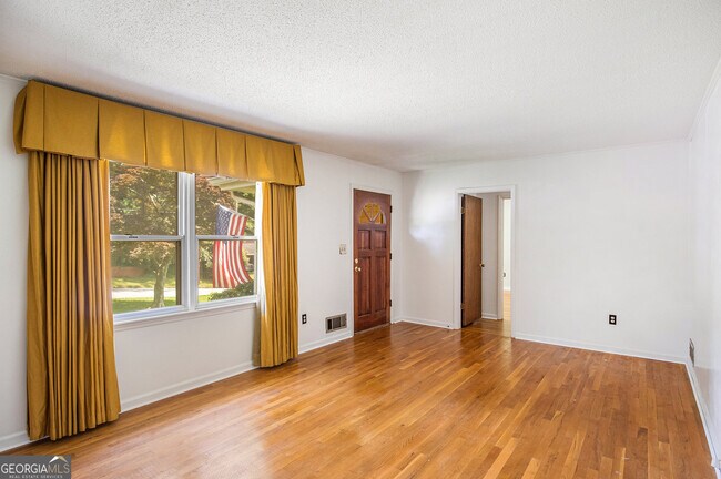Foto del edificio - 3323 Northside Dr