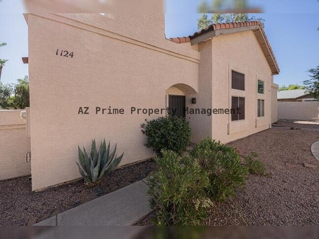 Building Photo - 2019 W Lemon Tree Pl
