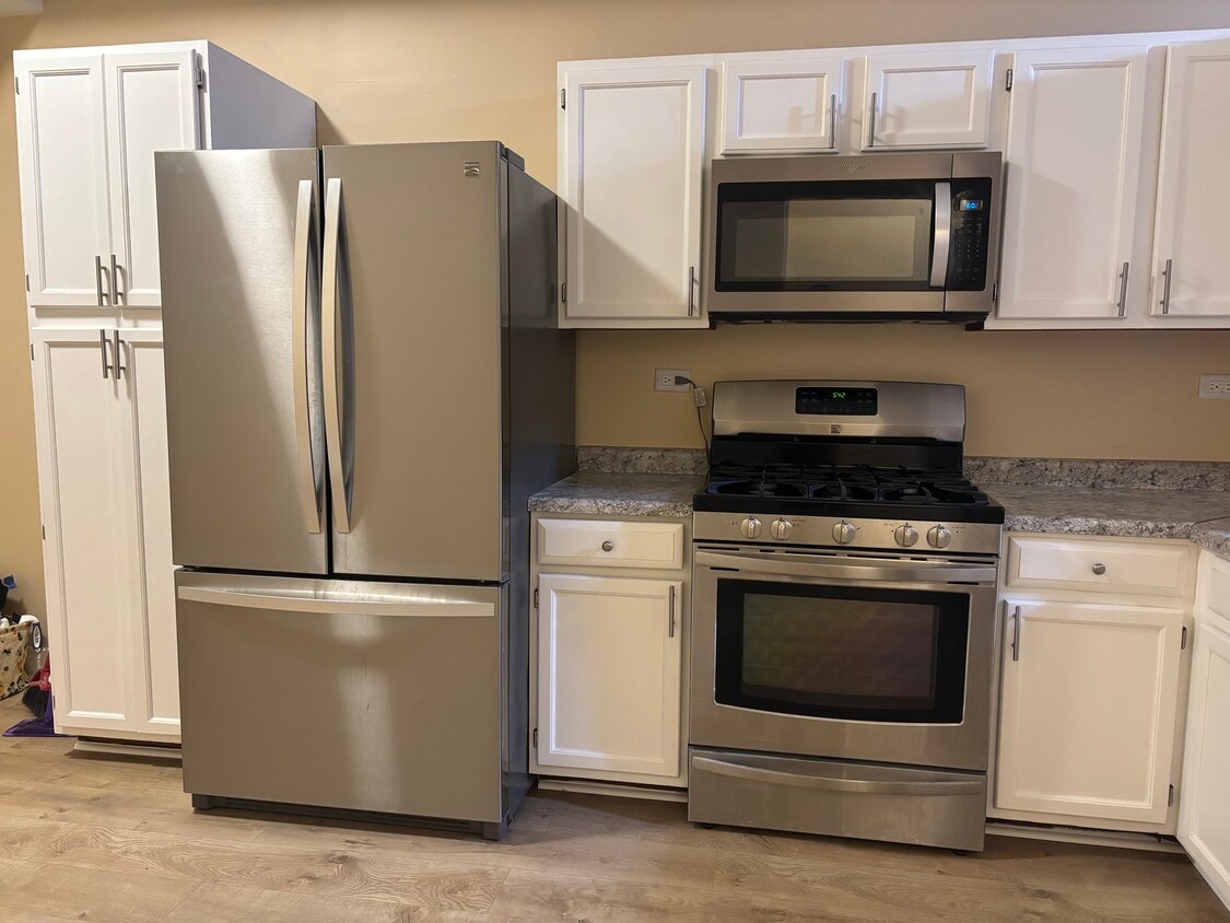 Primary Photo - 1741 W 18th Pl