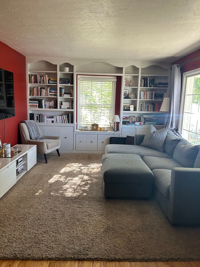 living room - 2549 E 3020 S