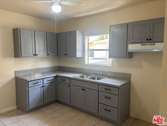 Foto del edificio - 163 E 35th St