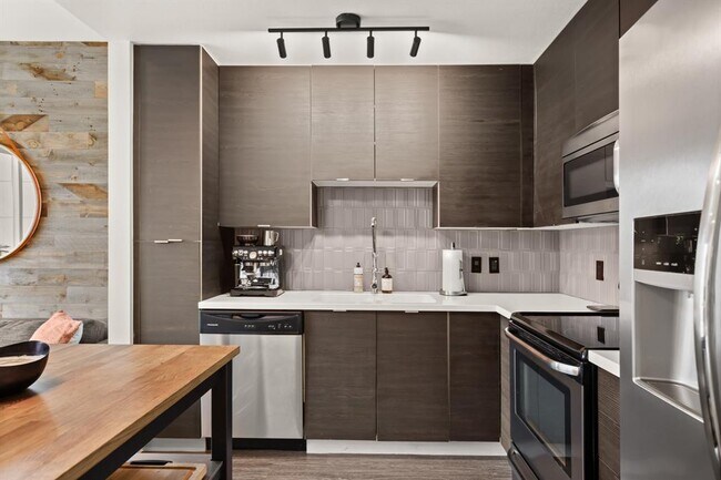 Foto del edificio - 604 N Bluff Dr