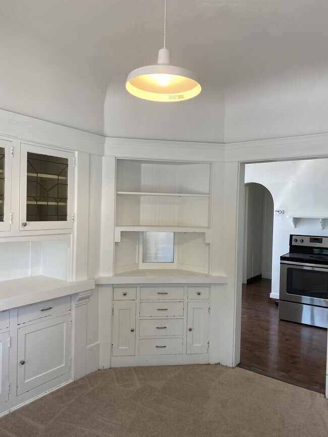 Building Photo - 101 Magnolia Ave