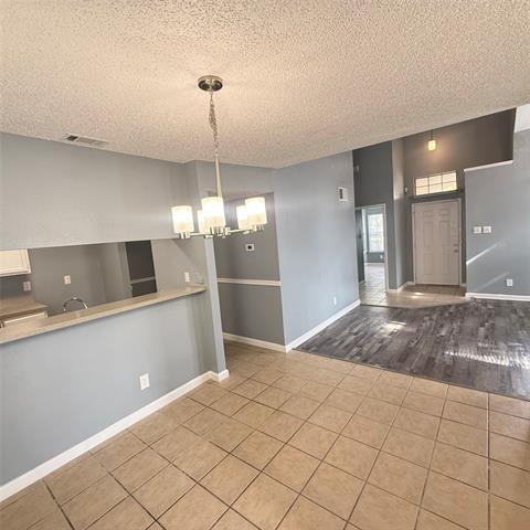 Building Photo - 902 Binbrook Dr