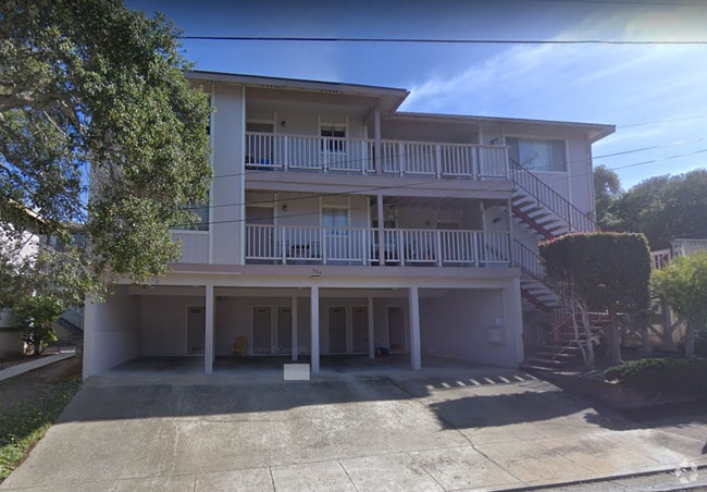 Building Photo - 305 19th St