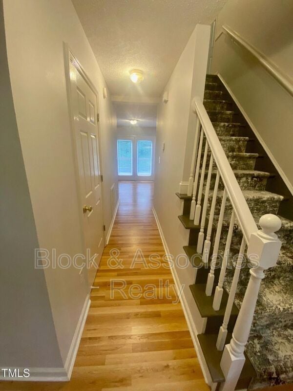 Building Photo - 4219 Arbutus Dr