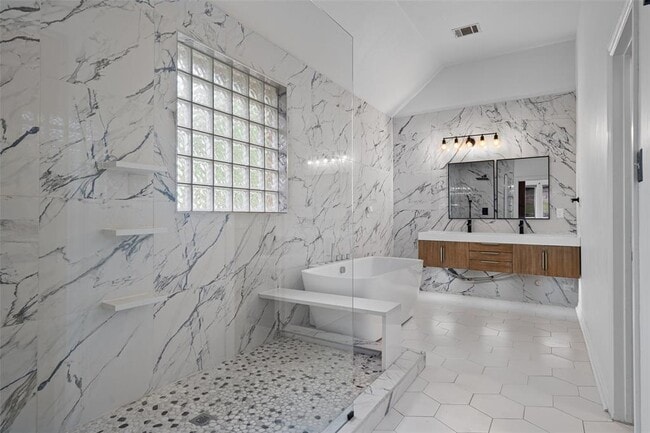 Foto del edificio - 12105 Portobella Dr