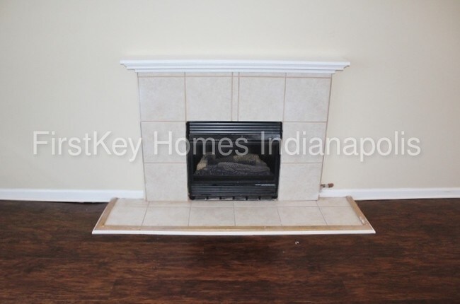 Foto del edificio - 5614 N Victoria Dr