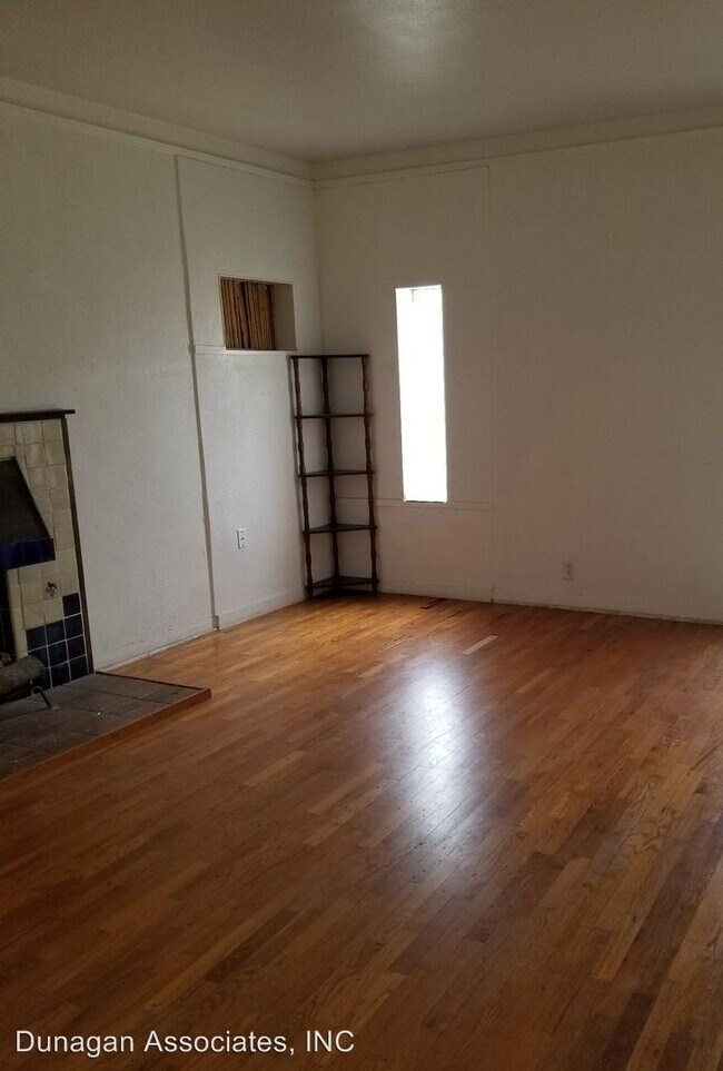 Building Photo - 2 br, 1 bath House - 613 N. Lake