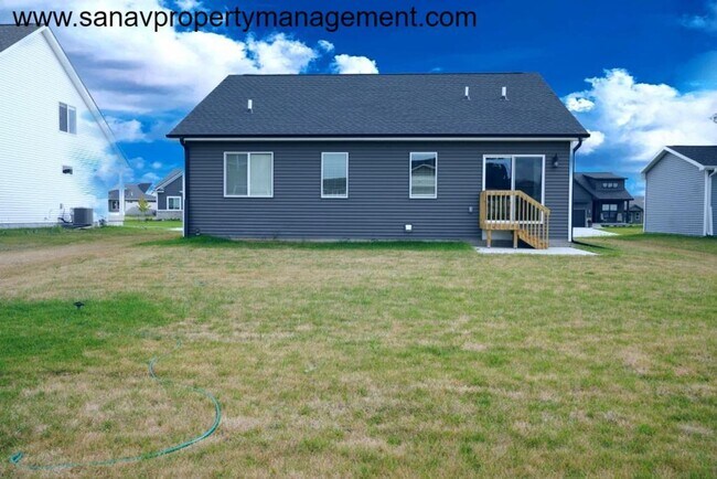 Foto del edificio - Family-Friendly Ranch Home with 3 Car Gara...