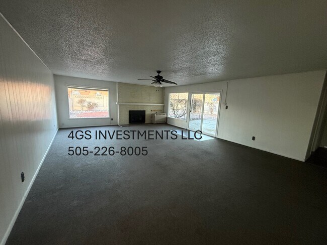 Foto del edificio - 1700 E 15th St