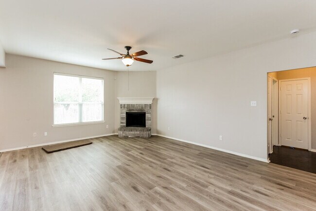 Building Photo - 948 Benjamin Dr