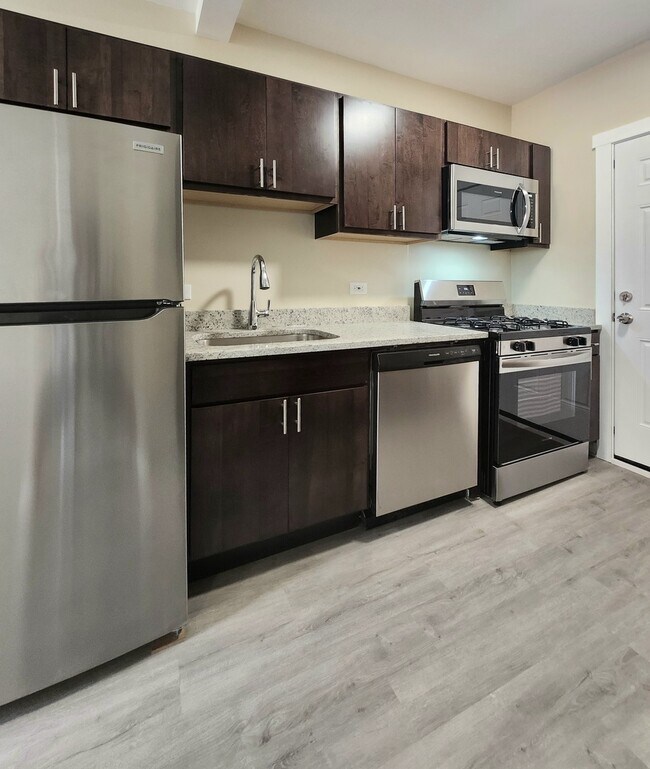 Foto del edificio - 4202 N Kimball Ave