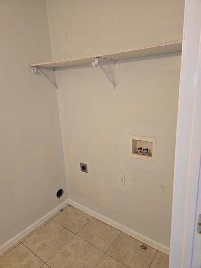Building Photo - 106 Graycliff Ct