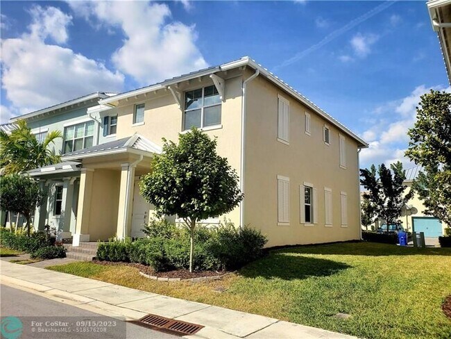 Foto del edificio - 4005 Poinciana Ln