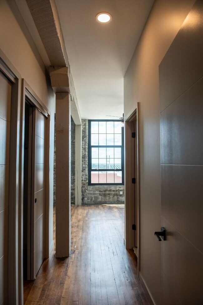 Foto del edificio - 116 N 3rd St