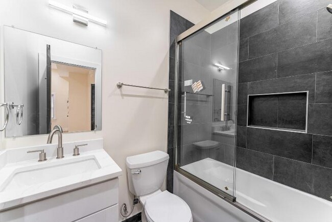 Foto del edificio - 1141 W Taylor St