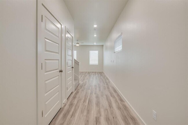 Building Photo - 8911 NW 109th St