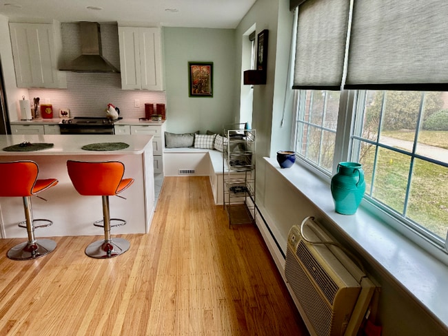 Photo - 1334 E Montgomery Ave Apartment