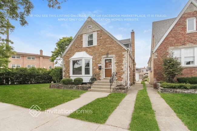 Building Photo - 6016 N Austin Ave
