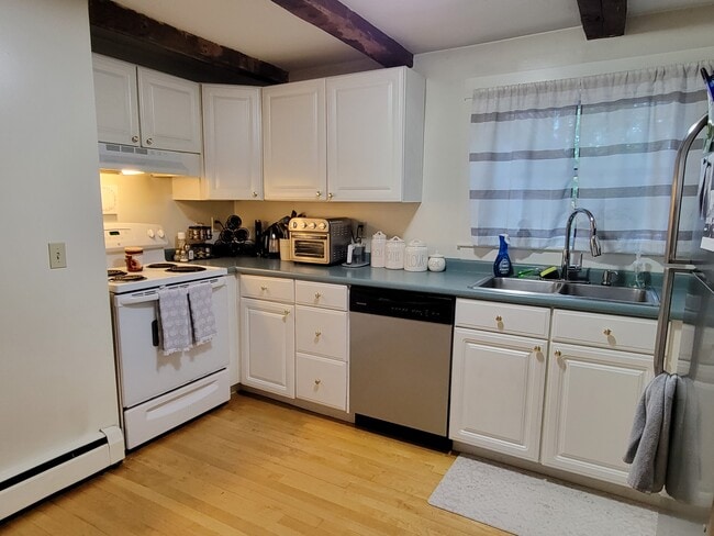 Building Photo - 40 Piscataqua Rd