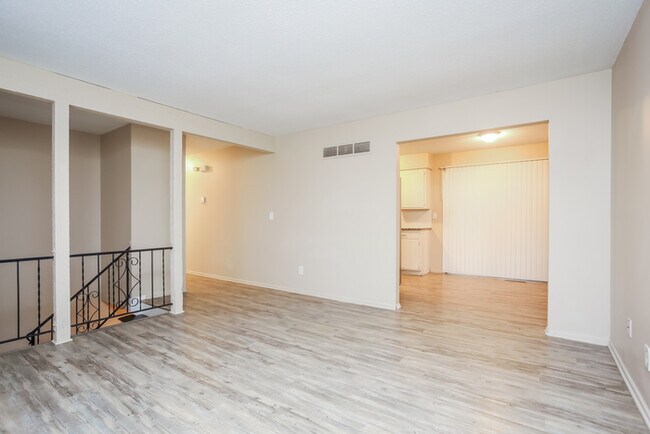 Foto del edificio - 10422 Manchester Ave