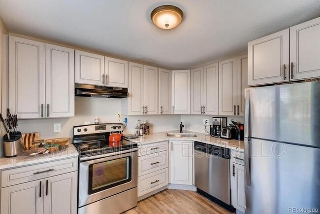 Foto del edificio - 5406 Cody St