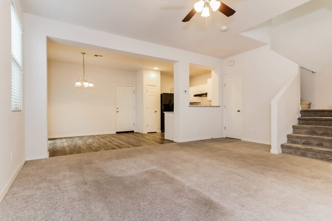 Building Photo - 853 E Agua Fria Ln