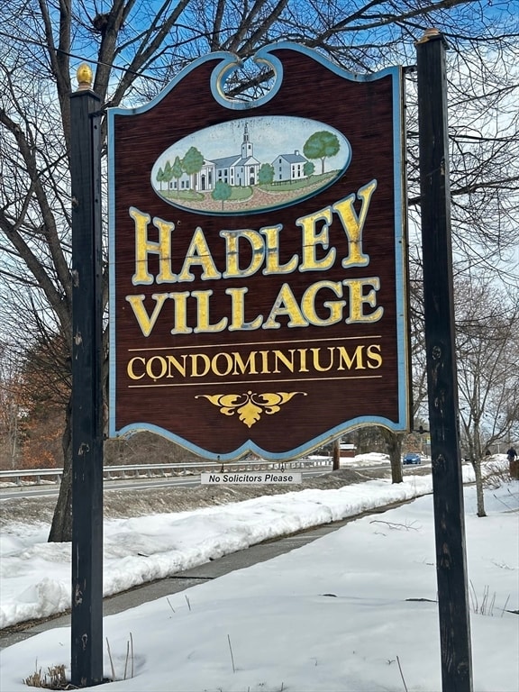 Building Photo - 540 Granby Rd