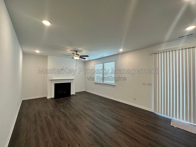 Building Photo - 1202 Briar Gate Dr