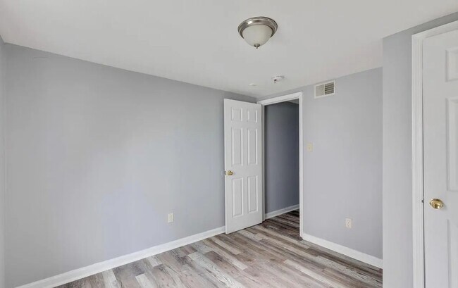 Building Photo - 1711 N Gratz St