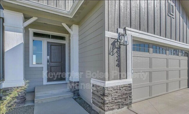 Building Photo - 3344 W Zarea Dr