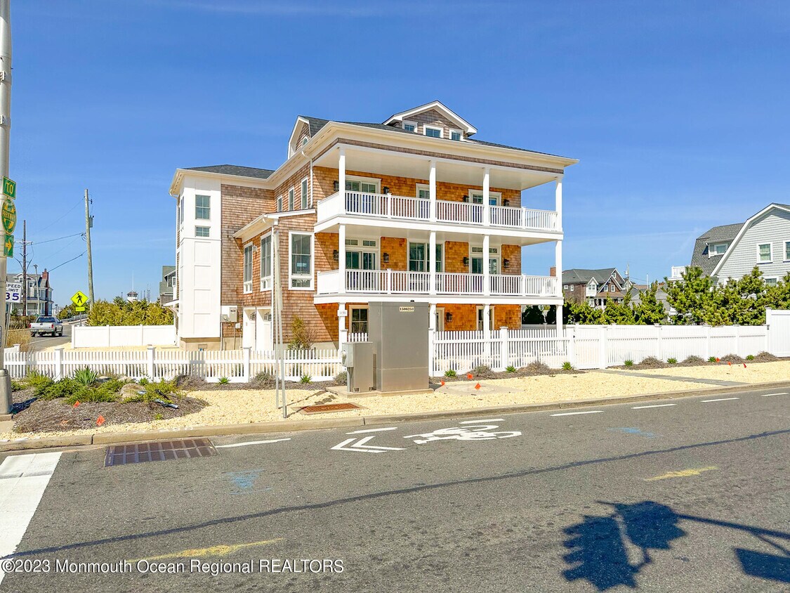 Primary Photo - 1130 Ocean Ave