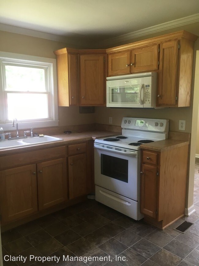 Building Photo - 3 br, 1 bath House - 135 Elrod Lane SE
