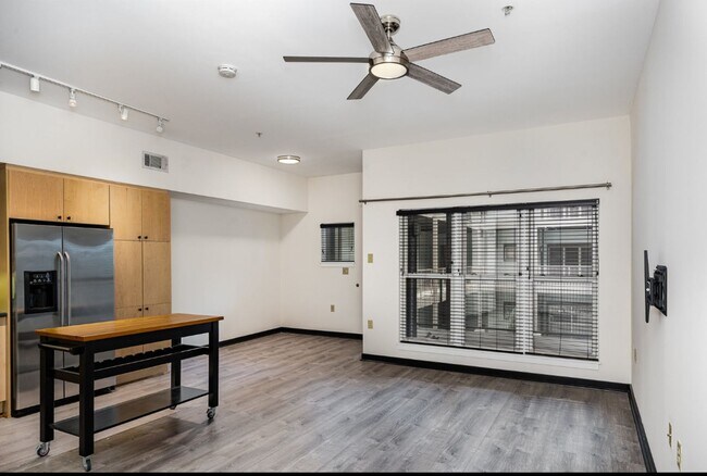 Foto del edificio - Midtown condo!!