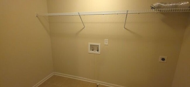 Building Photo - Welcome to your dream home in Canton, GA!