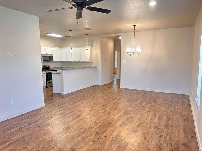 Building Photo - 2555 138th St