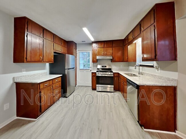 Foto del edificio - 2870 Woodhollow Ln