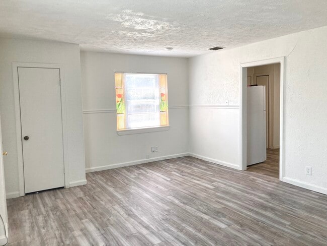 Foto del edificio - 3603 Linda Dr