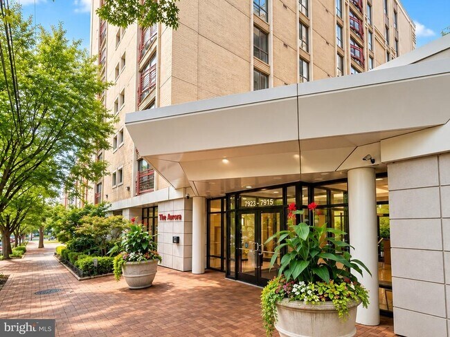 Foto del edificio - 7915 Eastern Ave NW
